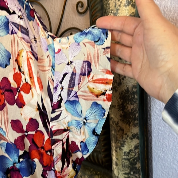 NWT AVENUE Tiered Dress - bright fun Viscose floral V-Neckline Sz 26/28 - Picture 5 of 12